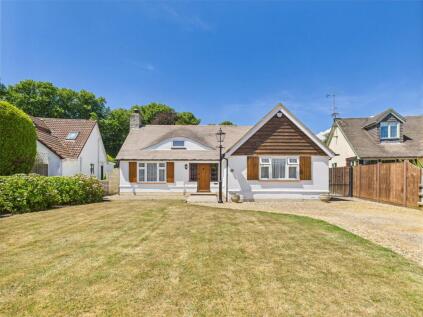 Rothesay Drive, Highcliffe, Christchurch, Dorset, BH23