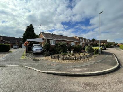 Mcinnes Way, Raunds, Wellingborough, NN9