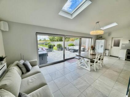 London Road, Raunds, Wellingborough, NN9