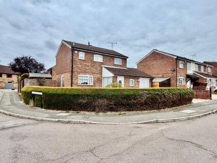 Mcinnes Way, Raunds, Wellingborough, NN9