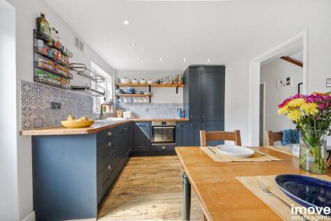 Queensway, Newton Abbot, TQ12