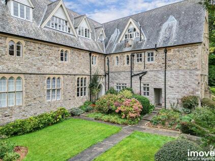 Devon House Drive, Bovey Tracey, Newton Abbot, TQ13