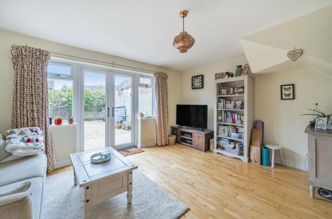 Sitting/dining room