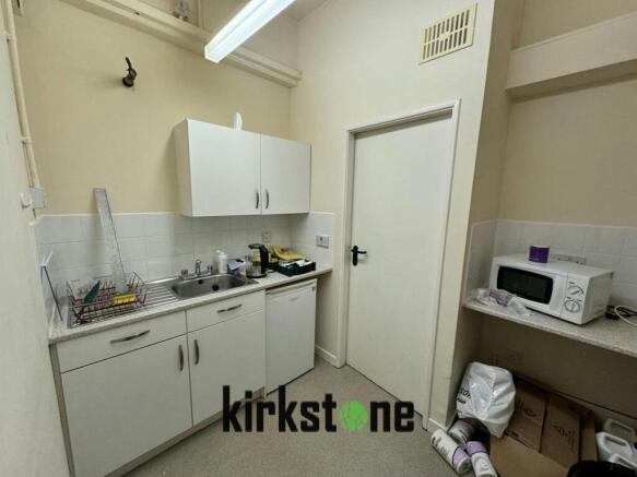 0ca3c74693c4d67d6249d7ca633610cf9.jpeg