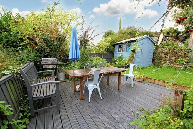 Sun deck - Garden