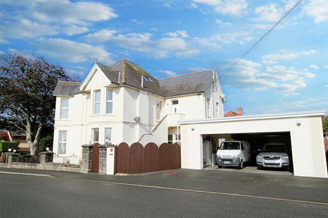 garage