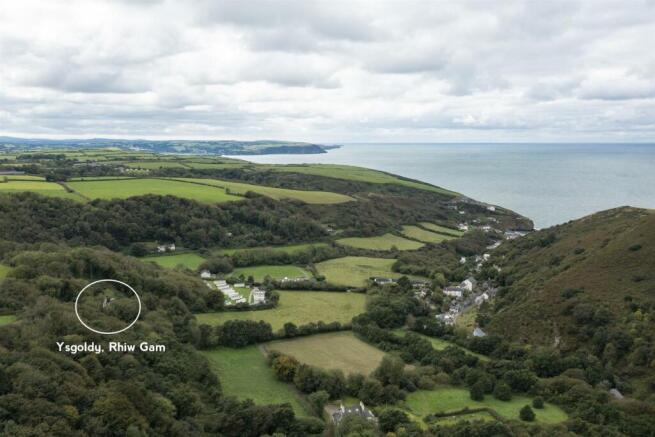 Aireal view of property