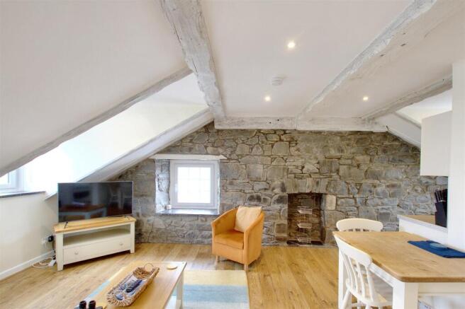 lounge/kitchen/dining room