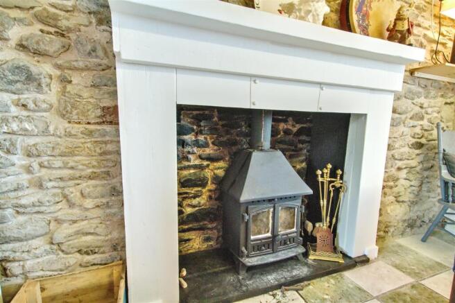 Kitchen/Diner fireplace