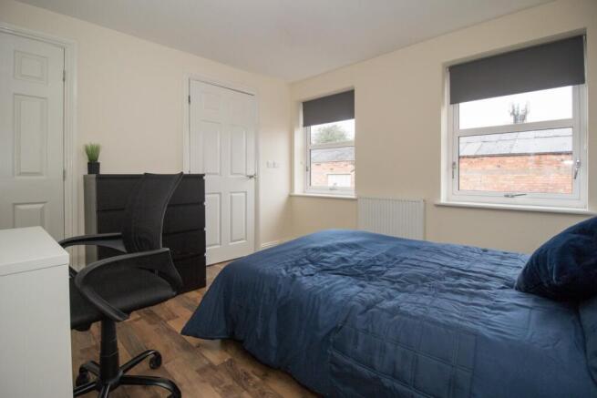 Student Digs - Blue 