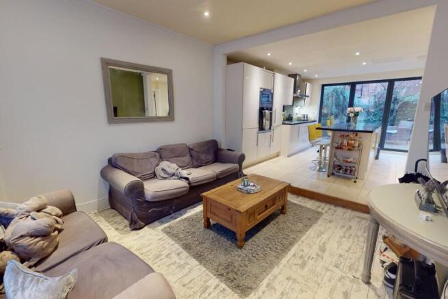 Student Digs - Shaft