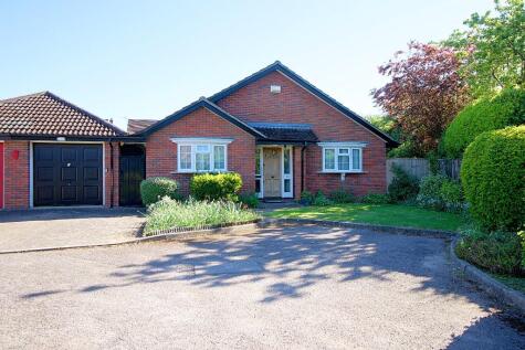 Windsor Gardens | Bedford | Beds | MK40 | quiet location