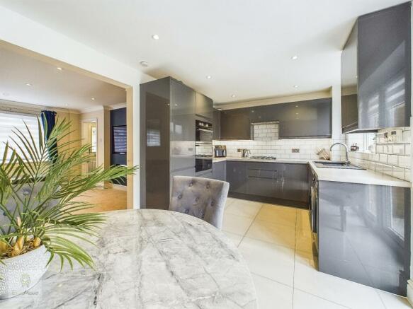 Kitchen Dining Area