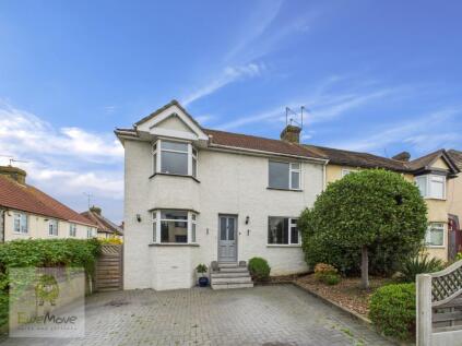 Maple Road, Strood, Rochester, ME2 2JW