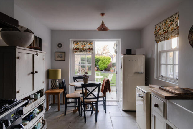 246989 - 71 Ravensdowne 14.jpg