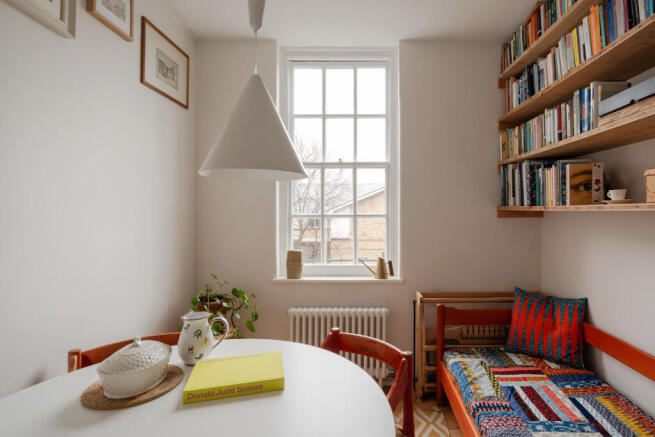 264804 - Peabody Estate, Camberwell Green SE5 -...