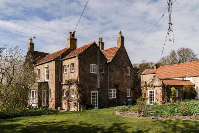 273133 - The Cottage 135.jpg