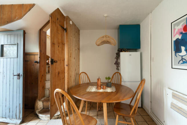274293 - 24-TACKLEWAY-HASTINGS-012.jpg