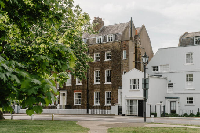 279506 - Kew Green_High Res-7.jpg