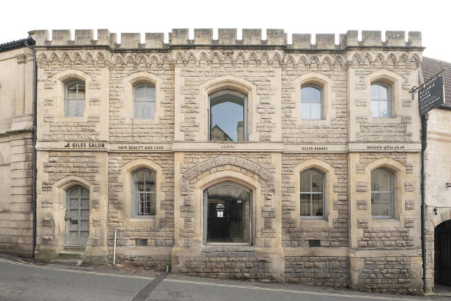 263071 - 25 Silver Street ph25 copy.jpg