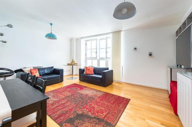 Flat 53 38 Jamestown Road NW1 7BY-1.jpg