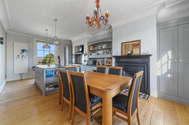 Kitchen/Dining