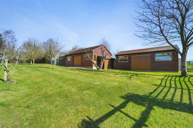 Additional Outbuildings.JPG