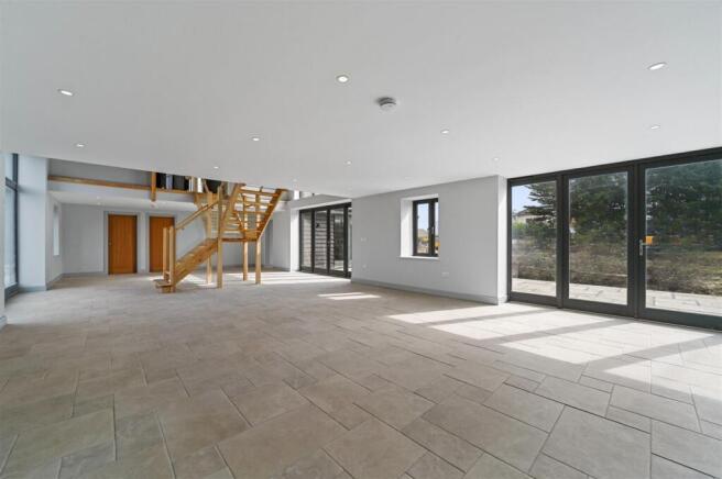 Sitting/Family Room