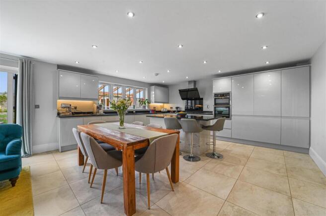 Kitchen/Dining/Family