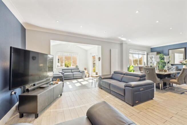 Lounge / Dining room / Sun room