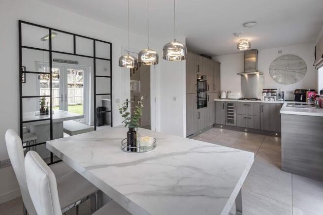 Kitchen/Dining Area