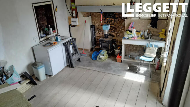 Photo 3