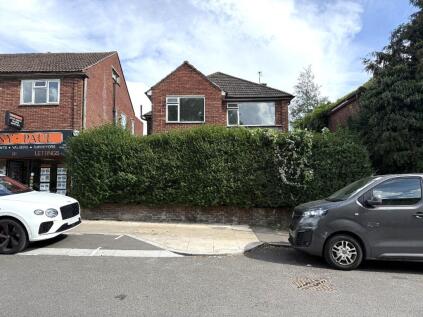 Ealing Road, Northolt Village, Middlesex, UB5 5HS