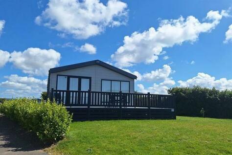 Newquay - 2 bedroom lodge for sale