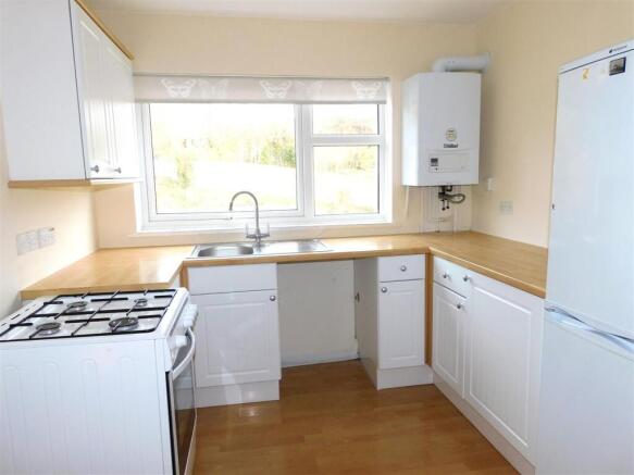 3 Alleyn kitchen.JPG