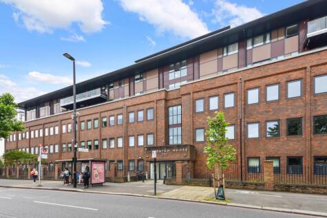 John Busch House, London Road, Isleworth, TW7