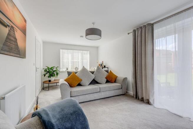 91LundhillDrive(Interior)(7of39).jpg