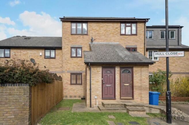 Hull Close