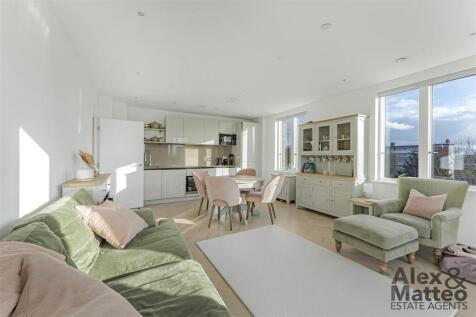 Layard Road, Bermondsey, SE16