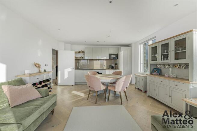 Holly Tree Apartments