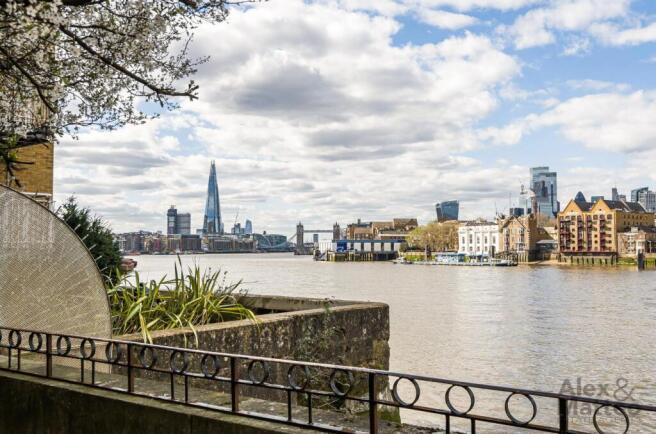 Views from Thames Path in Rotherhithe