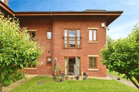 Queens Drive, Nantwich, Cheshire, CW5