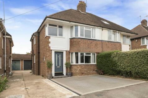 Mayfield  Drive, Caversham, Reading, Berkshire, RG4