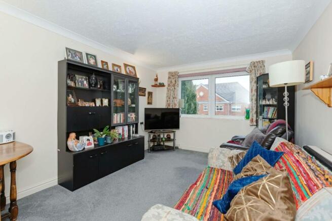 39 Amber Court_2.jpg