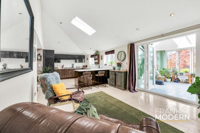 Living / Dining Kitchen