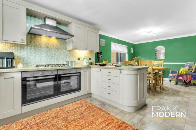 Kitchen / Diner