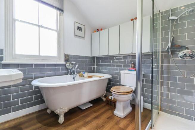 Bath & Shower room