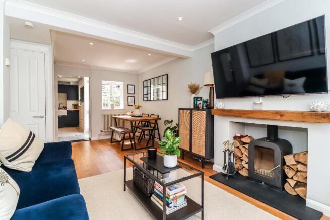 Sitting/dining room