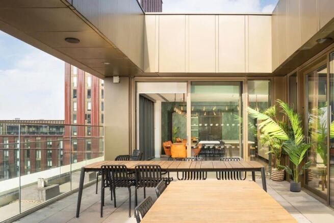 Vita Living Circle Square - 19.jpg