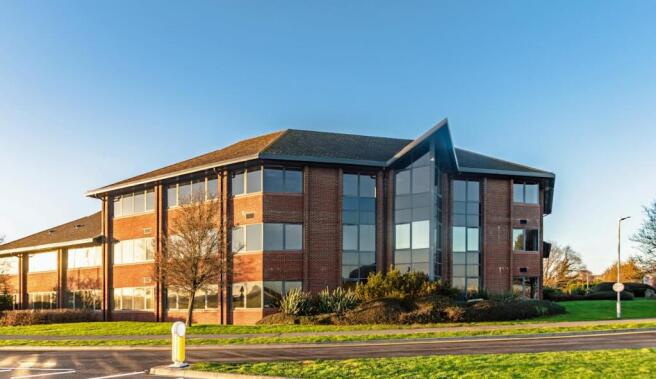 LETTING Loewy House 11 Enterprise Way Aviation